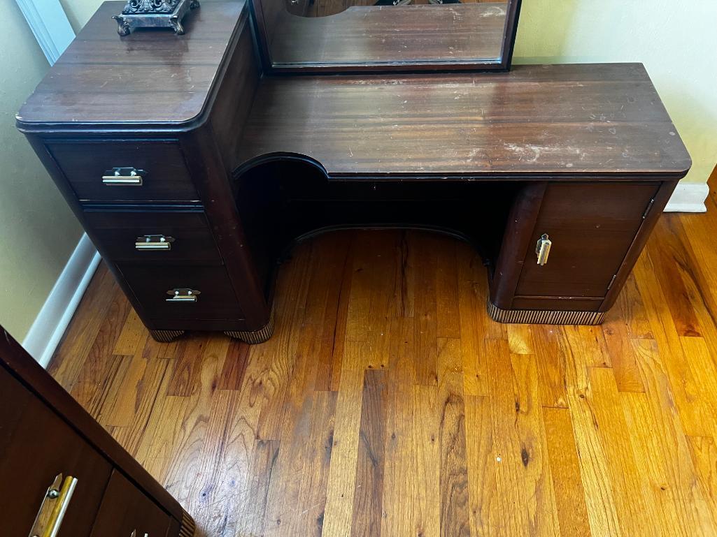 Vintage dresser Set