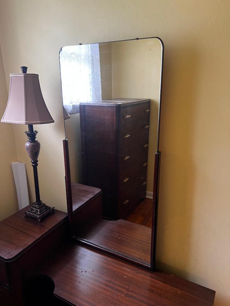 Vintage dresser Set