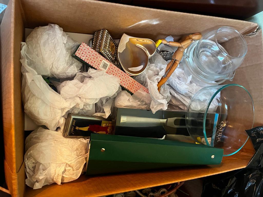 10 boxes of Misc kitchenware and accessories