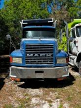 1999 Mack CL713 Truck, VIN # 1M2AD62C5XW008732