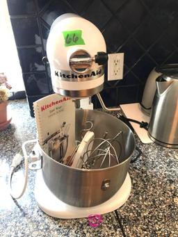 Kitchen aid mixer