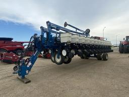 Kinze 3700 Planter