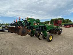 2011 John Deere 2700 Ripper