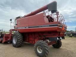 IH 1440 Combine
