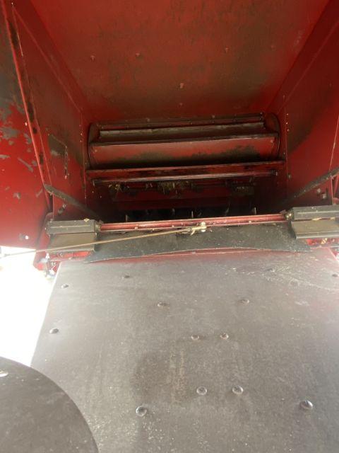 IH 1440 Combine