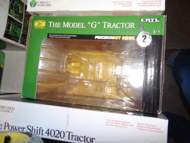 JD G Toy Tractor