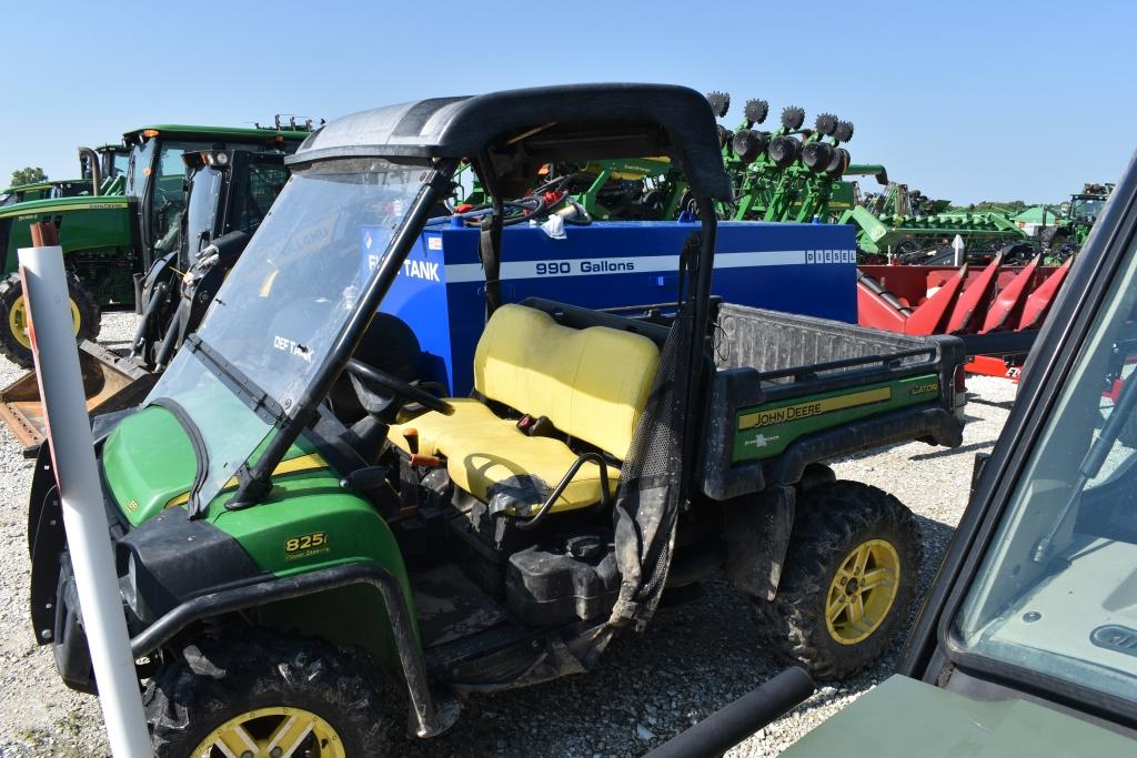John Deere 825i Gator, 2014