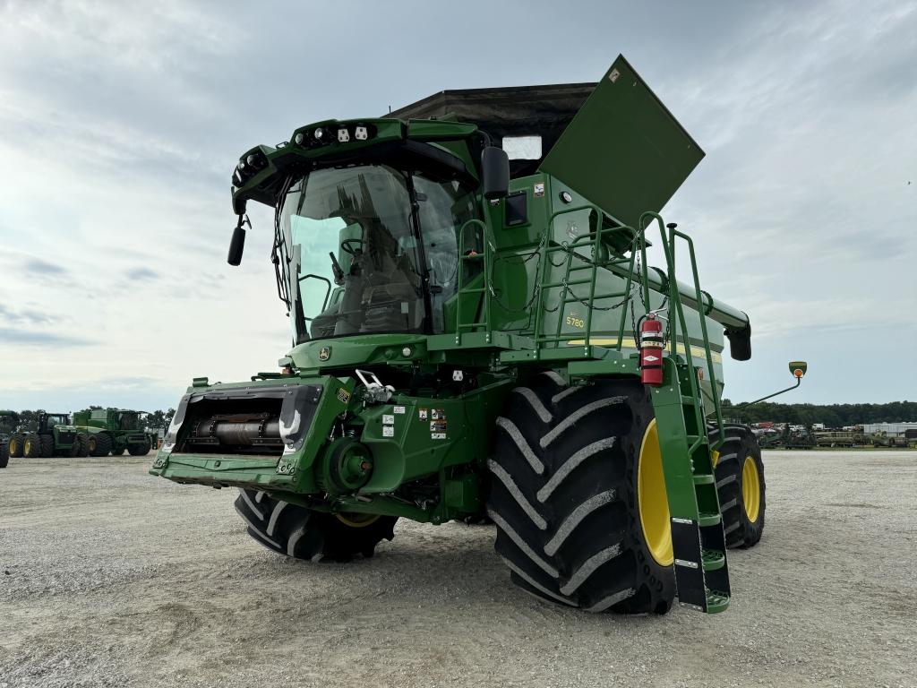 John Deere S780 Combine, 2022