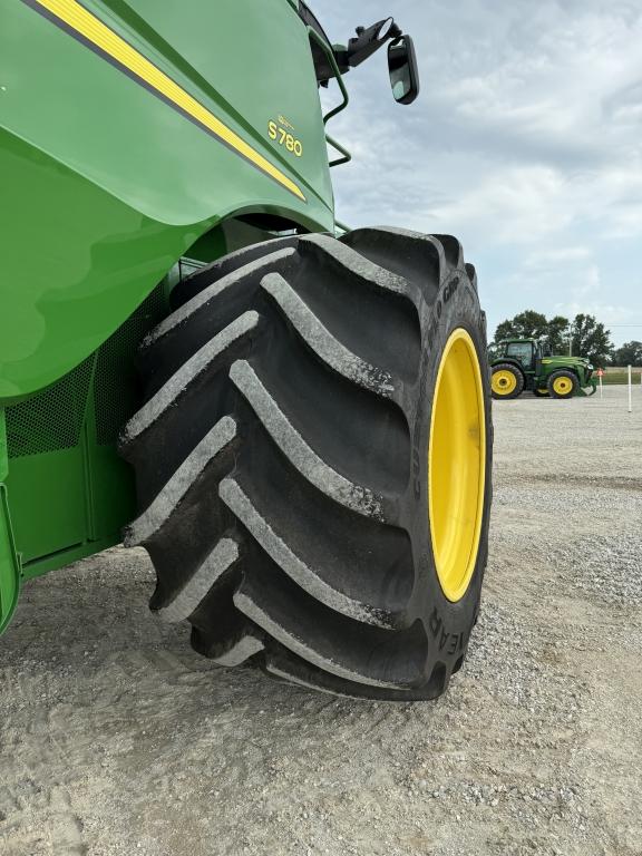 John Deere S780 Combine, 2022