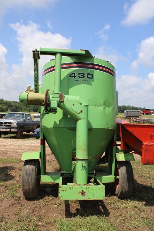 Owatonna 430 Hammer Mill