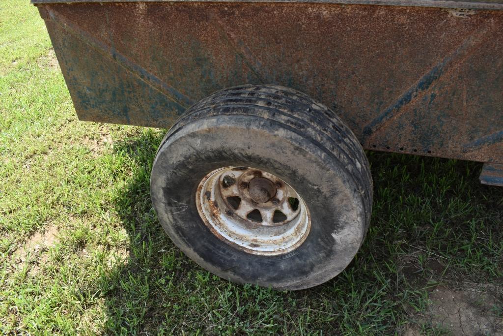 Grain-O-Vator Series 10 Auger Wagon