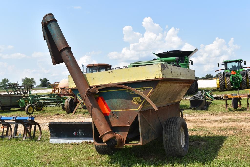Grain-O-Vator Series 10 Auger Wagon