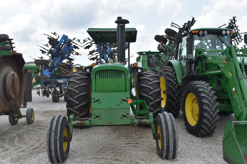 John Deere 4320 Tractor, 1971