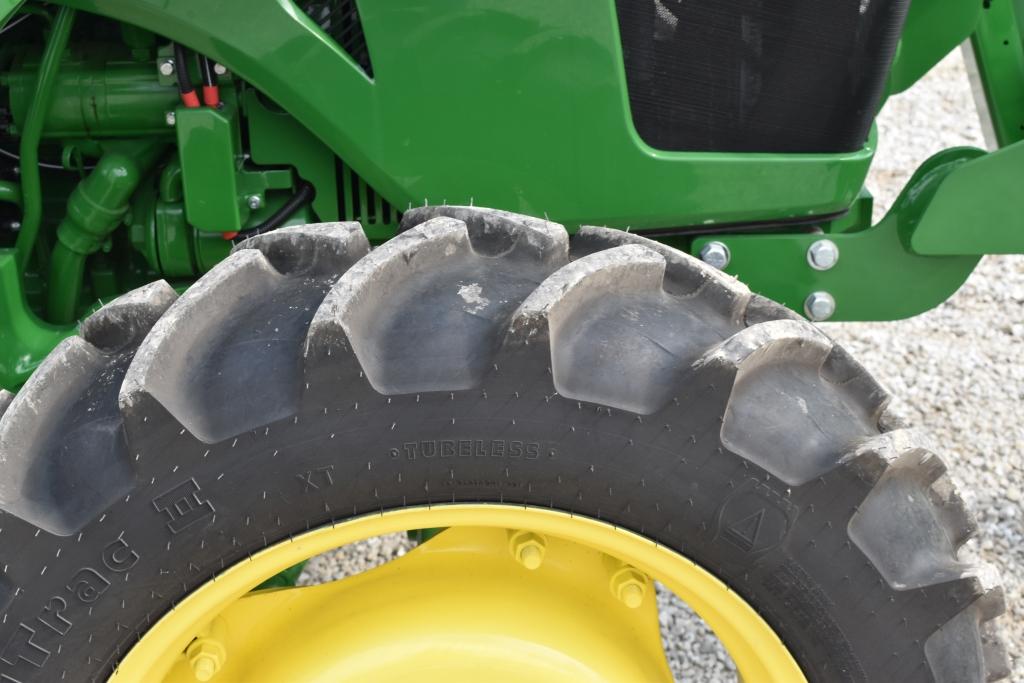 John Deere 5075E Tractor, 2022