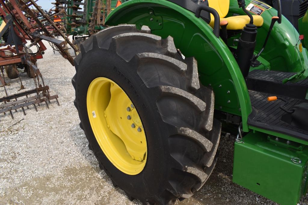 John Deere 5075E Tractor, 2022