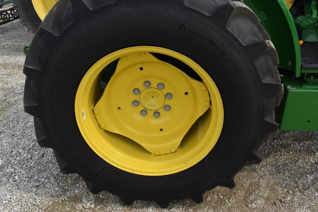 John Deere 5075E Tractor, 2022