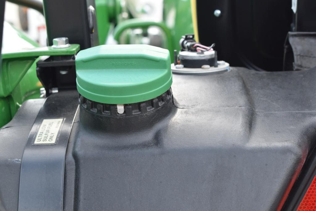 John Deere 5075E Tractor, 2022