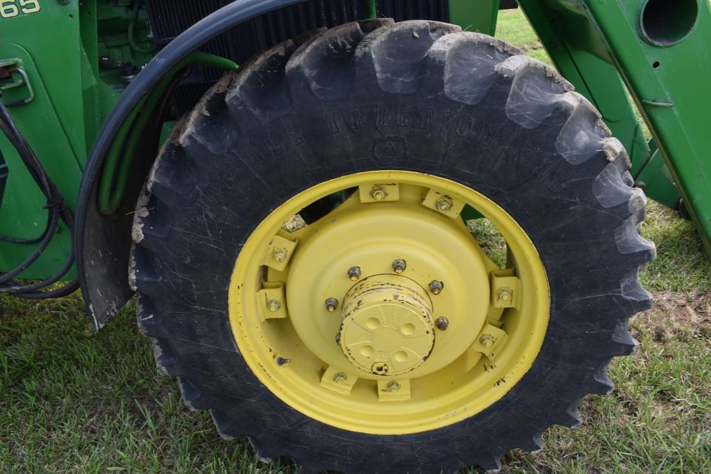 John Deere 3255 Tractor