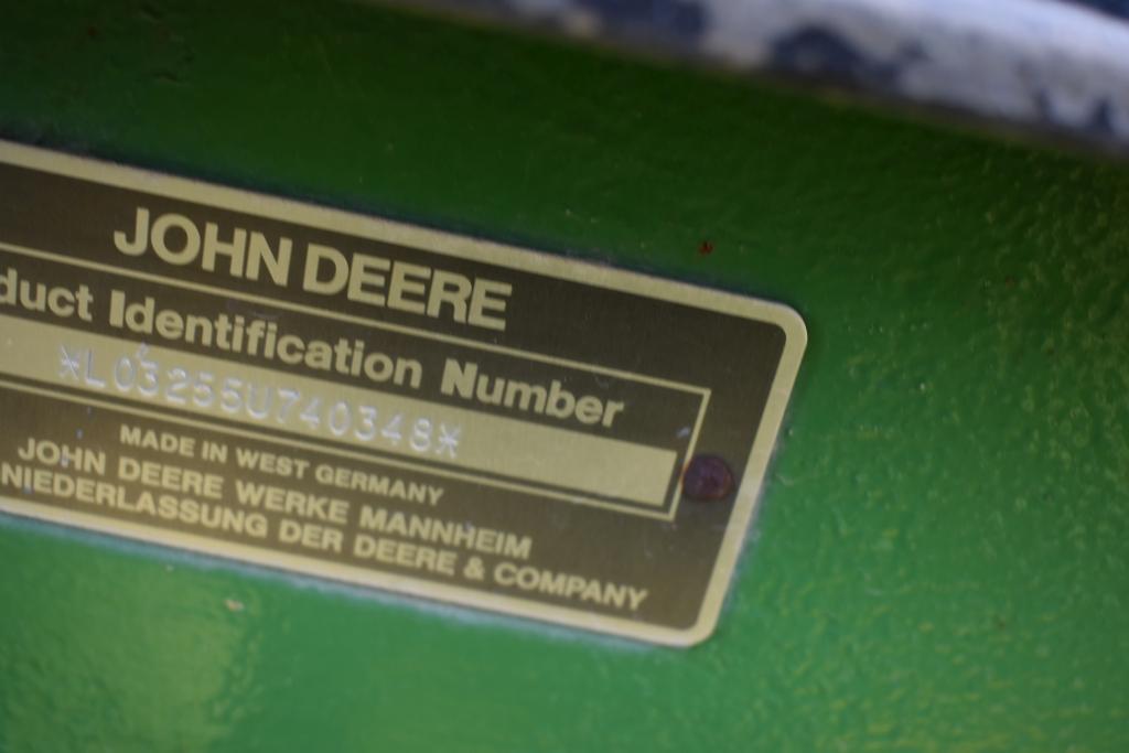 John Deere 3255 Tractor