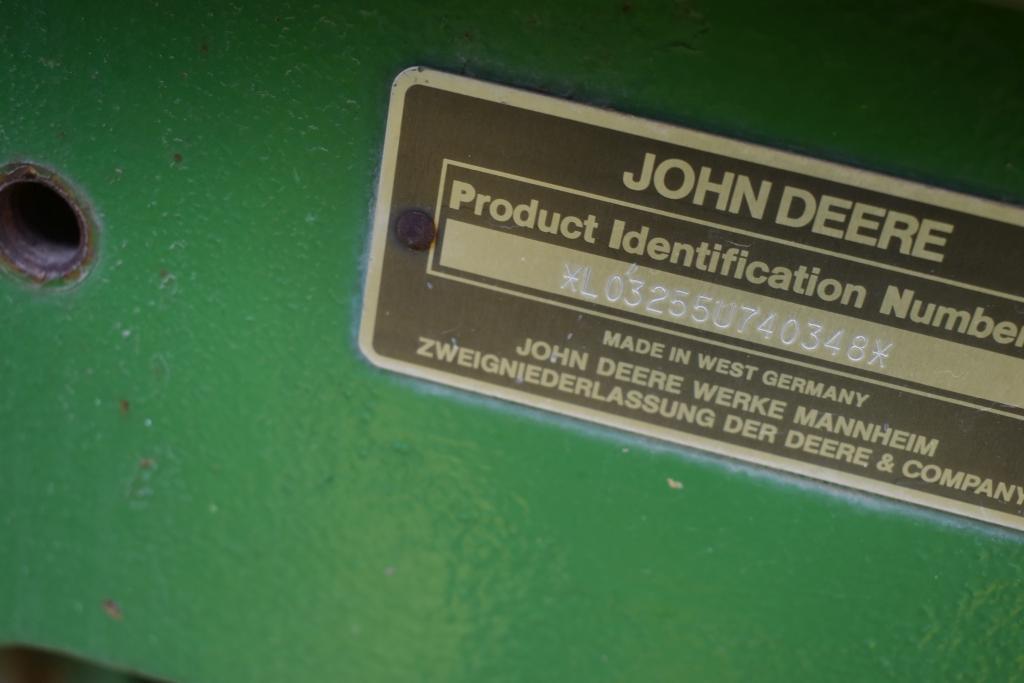 John Deere 3255 Tractor