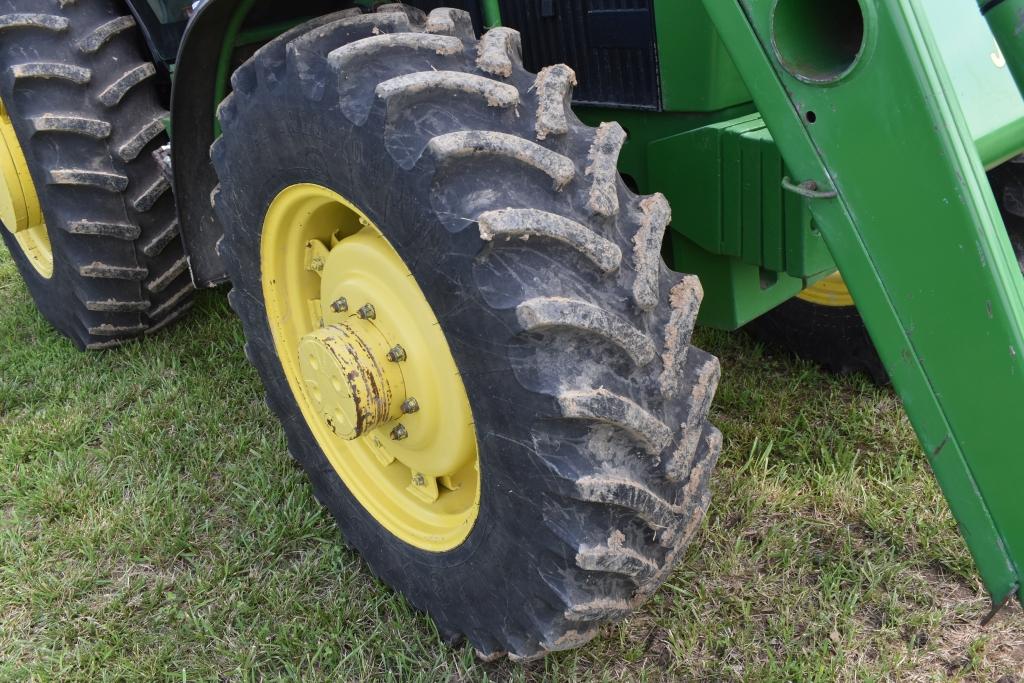 John Deere 3255 Tractor