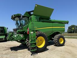 John Deere S790 Combine, 2022