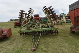 John Deere 24' Disc