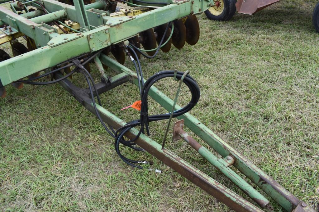 John Deere 24' Disc