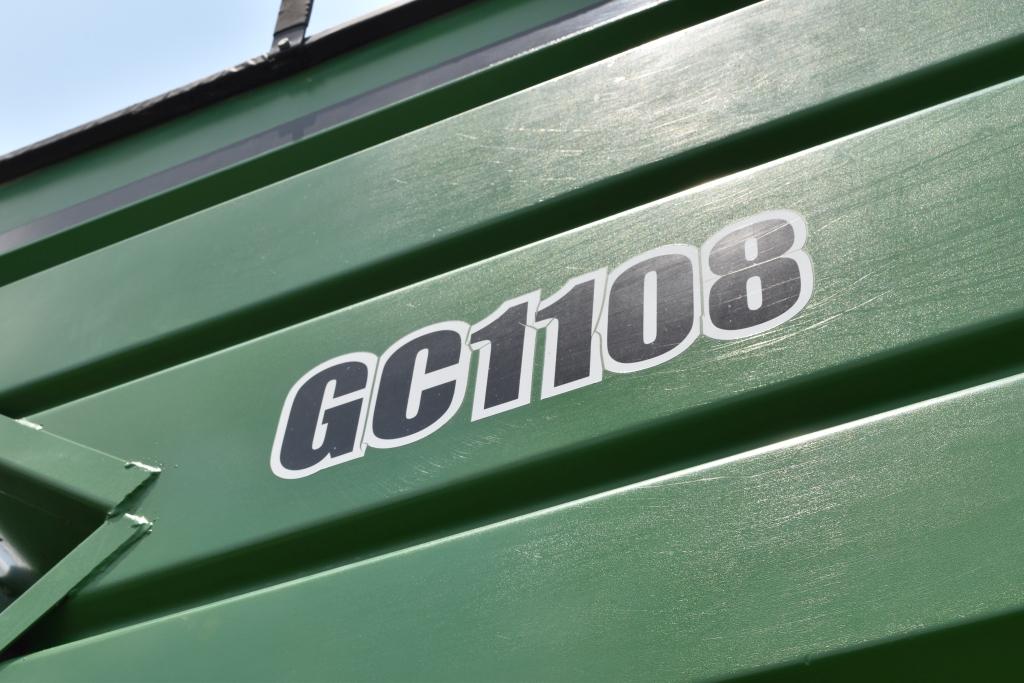 2004 Frontier 1108 Grain Cart