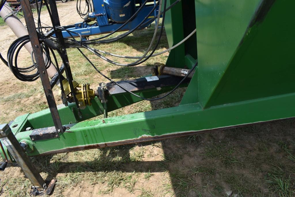 2004 Frontier 1108 Grain Cart