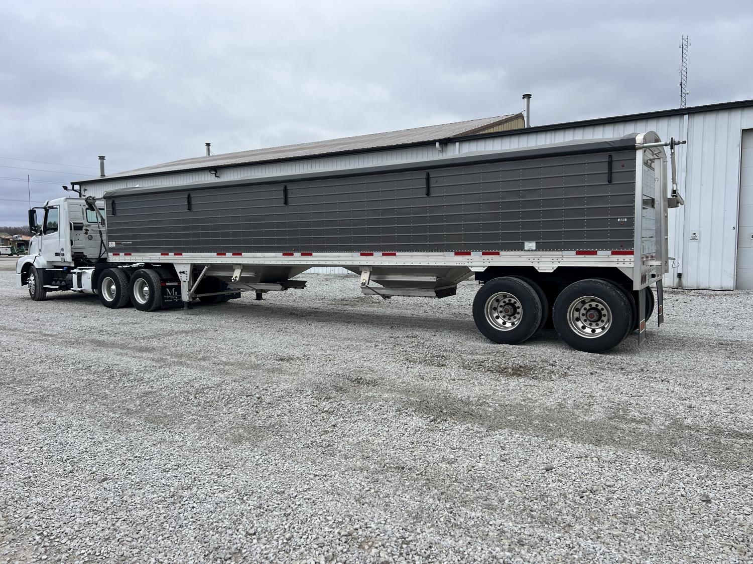 2024 Timpte Super Hopper Trailer