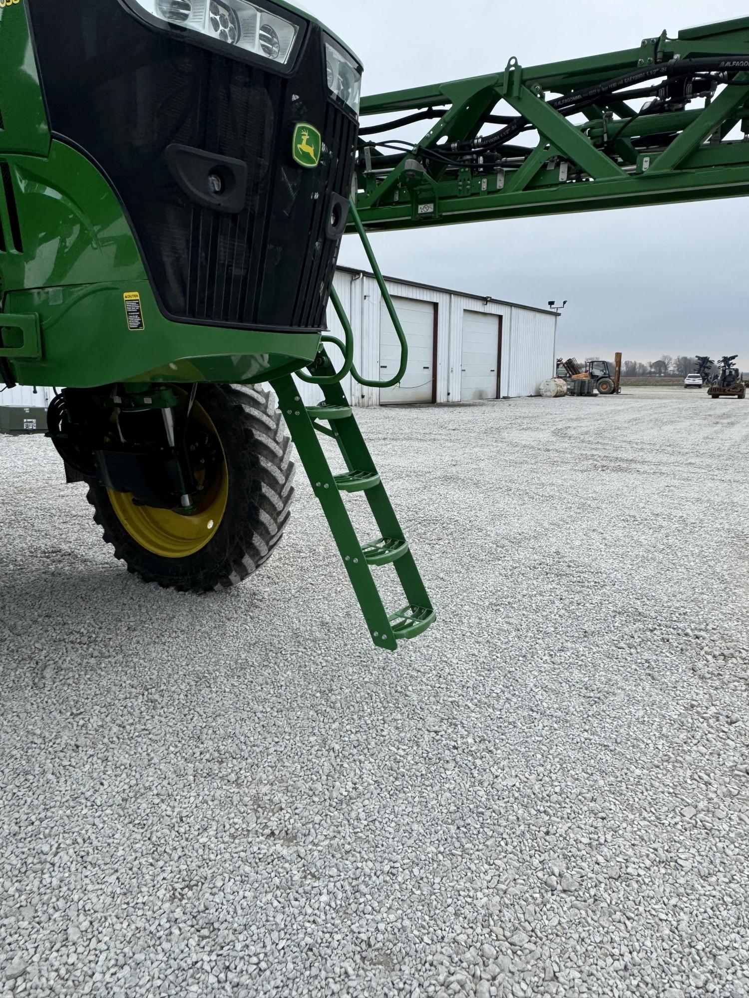 John Deere R4038 Sprayer, 2019