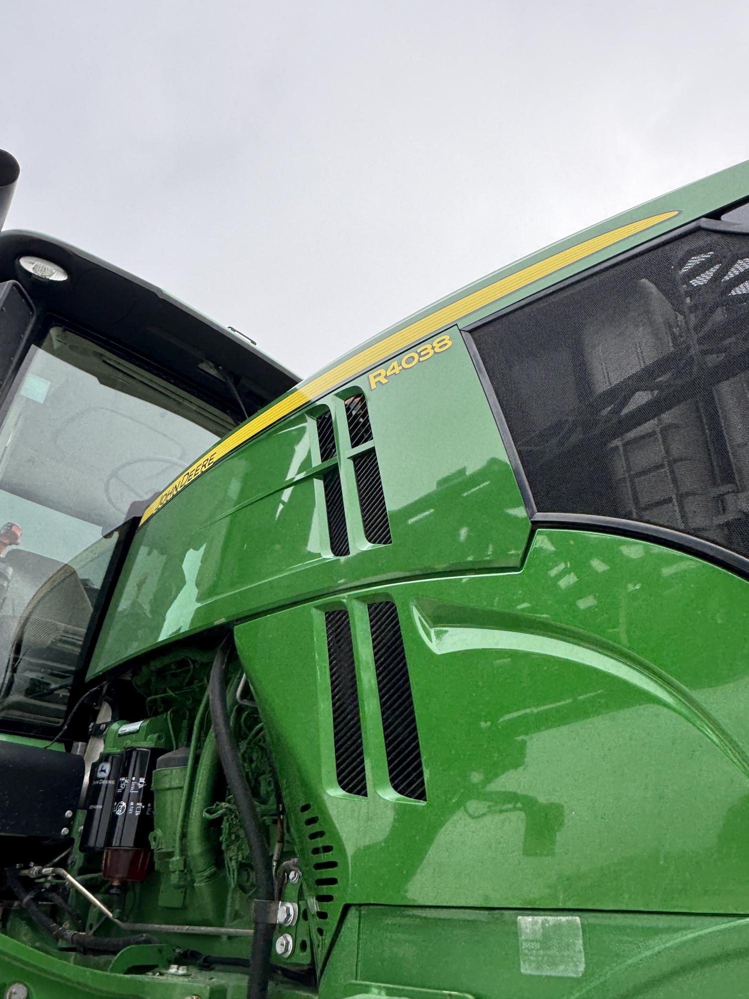 John Deere R4038 Sprayer, 2019