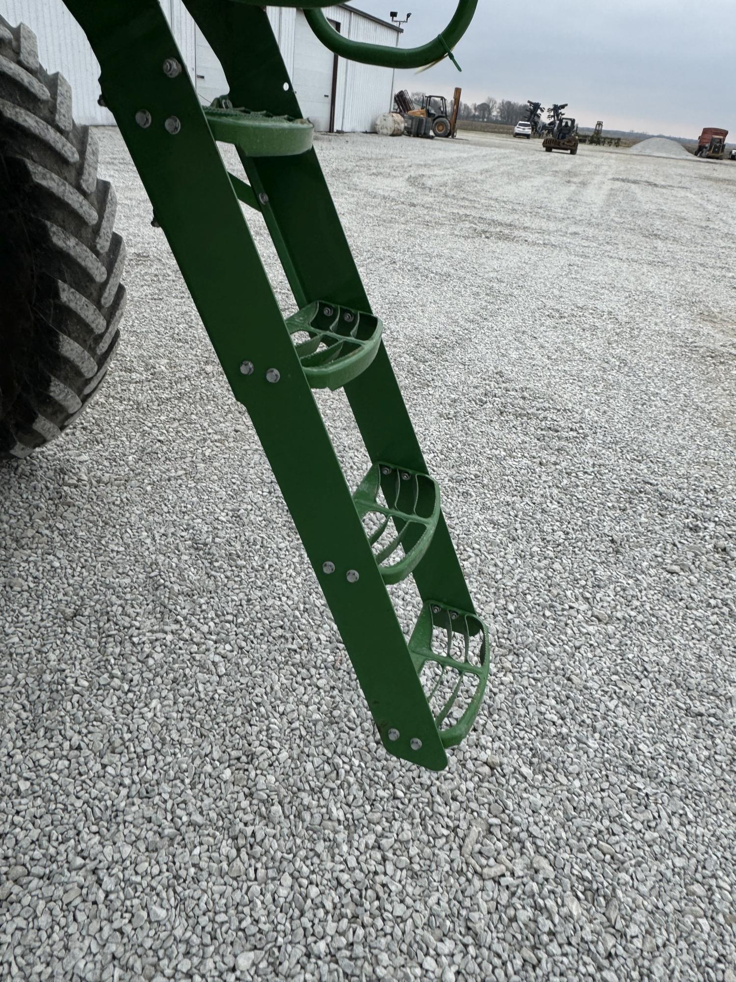 John Deere R4038 Sprayer, 2019