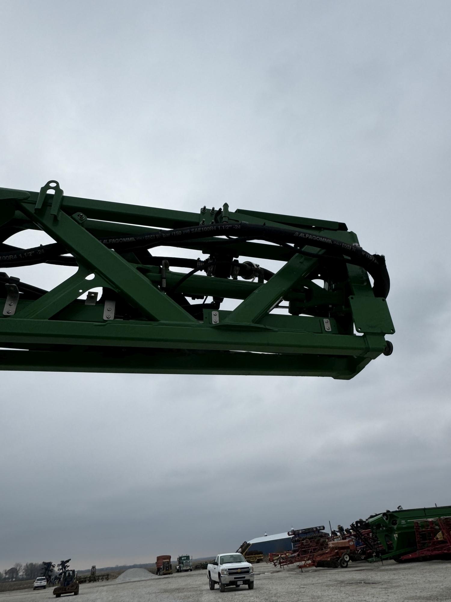 John Deere R4038 Sprayer, 2019