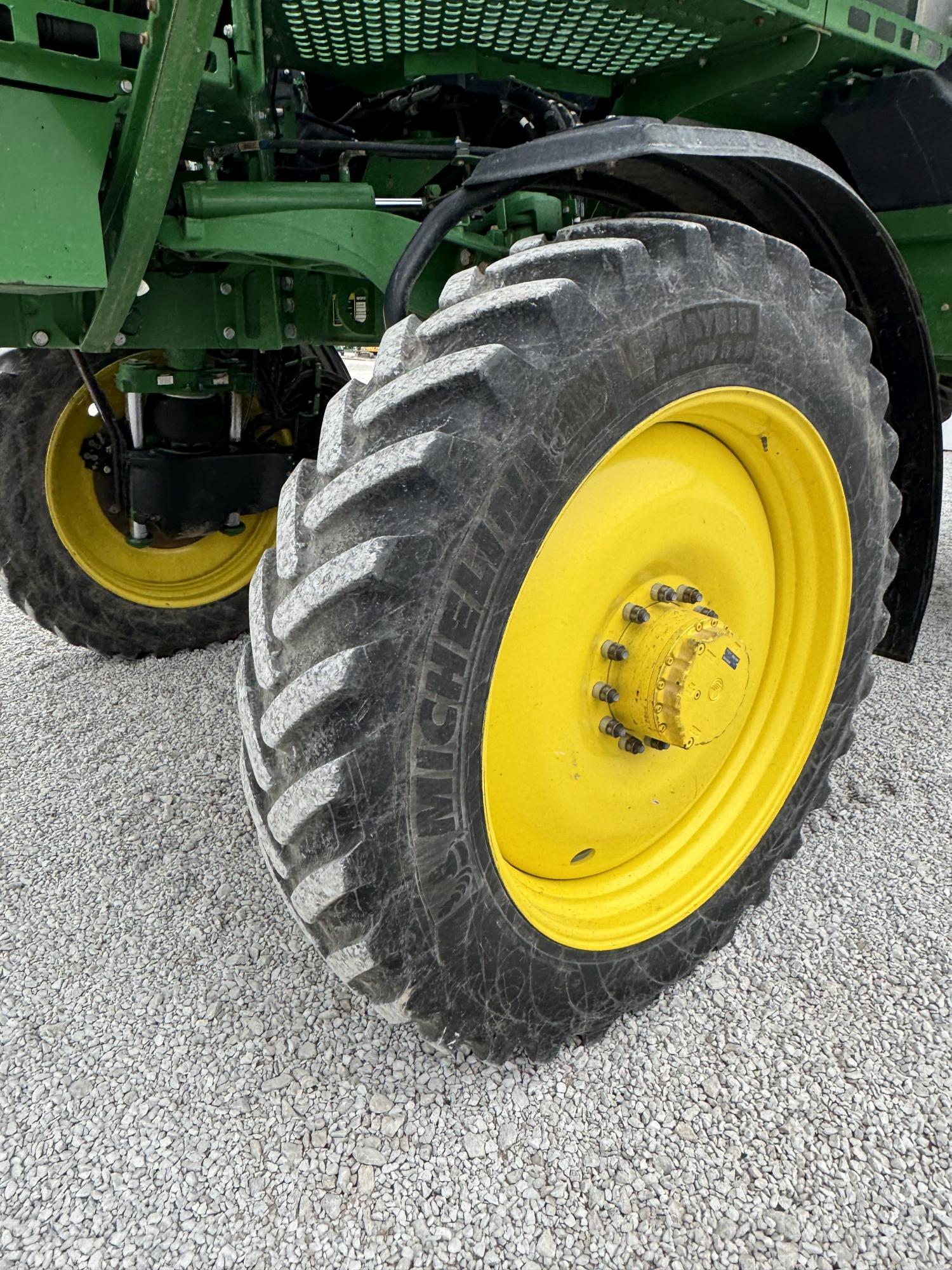 John Deere R4038 Sprayer, 2019