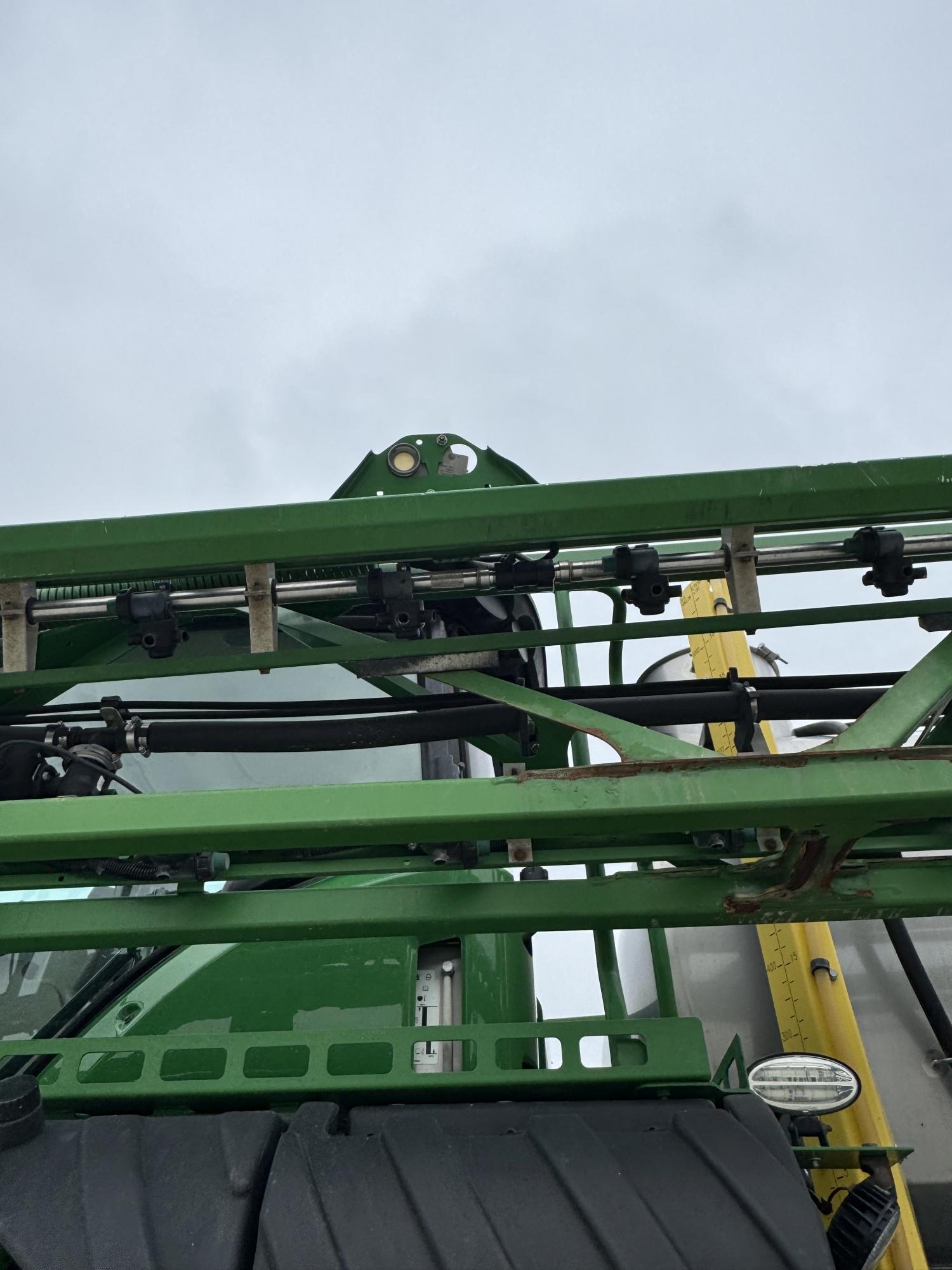 John Deere R4038 Sprayer, 2019