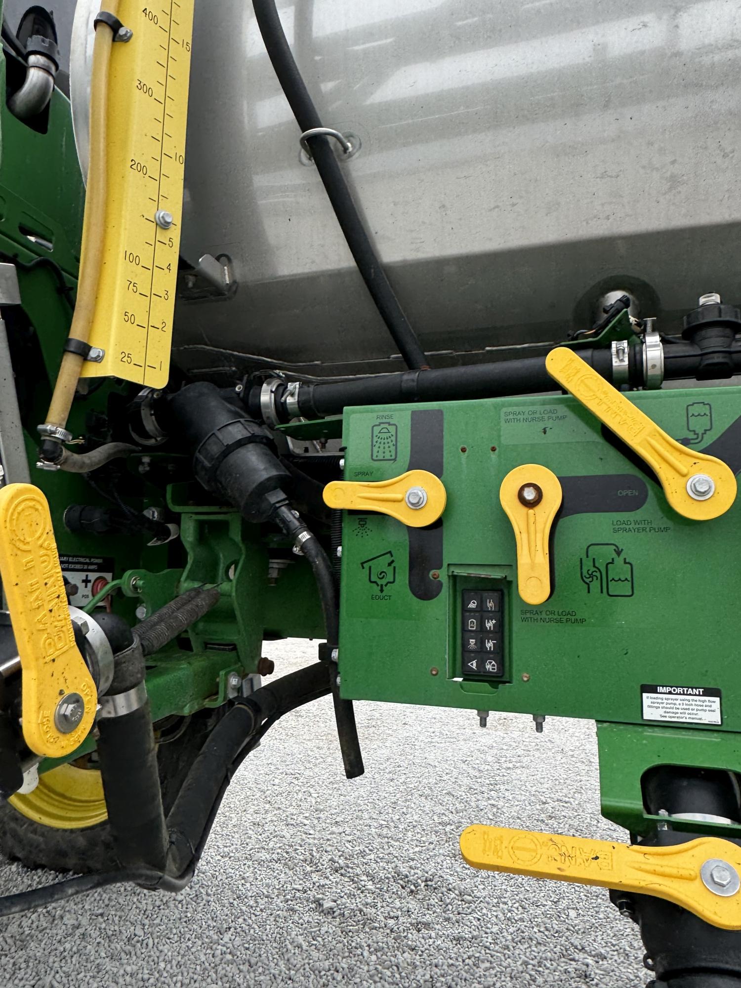 John Deere R4038 Sprayer, 2019