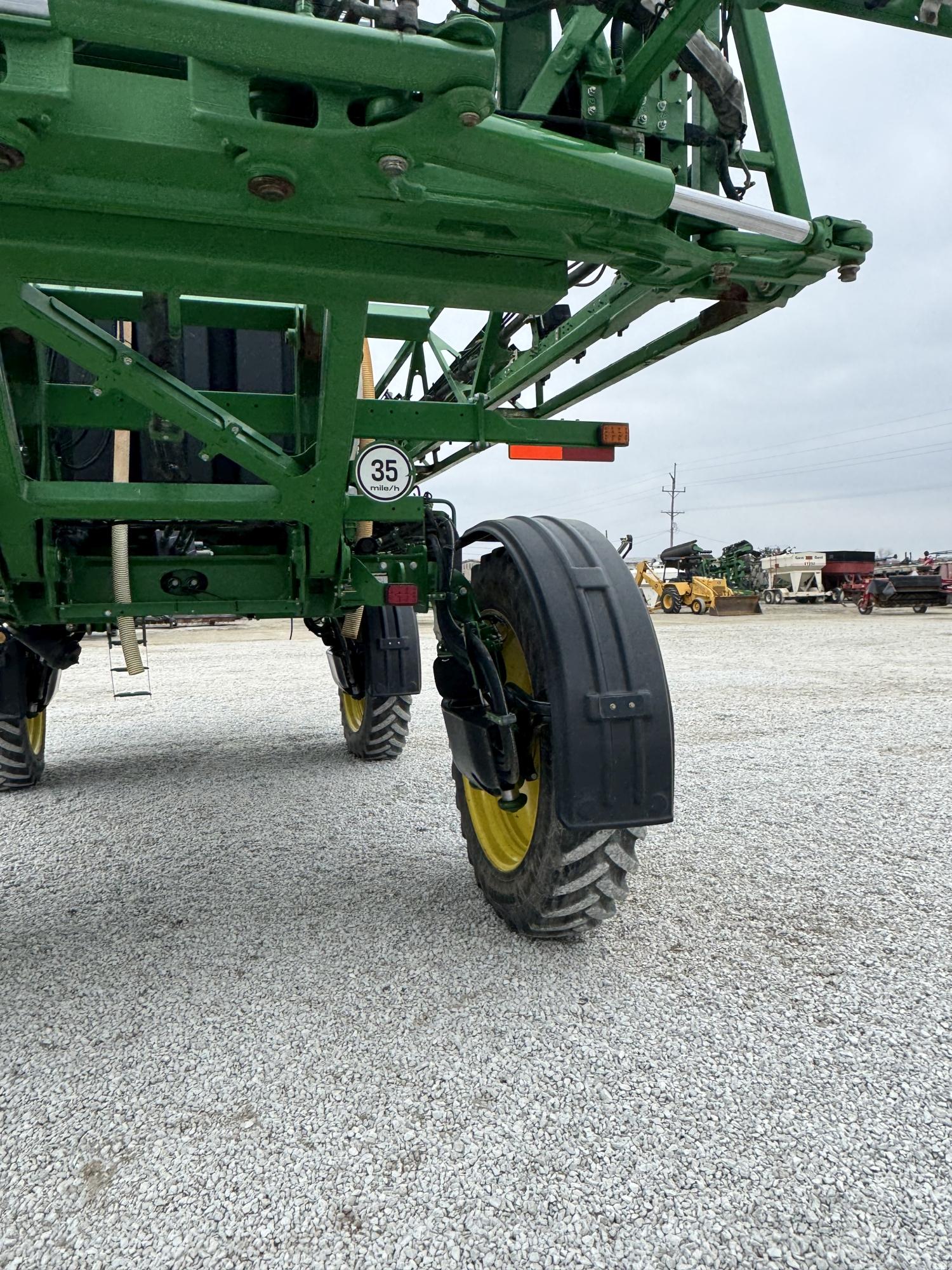 John Deere R4038 Sprayer, 2019