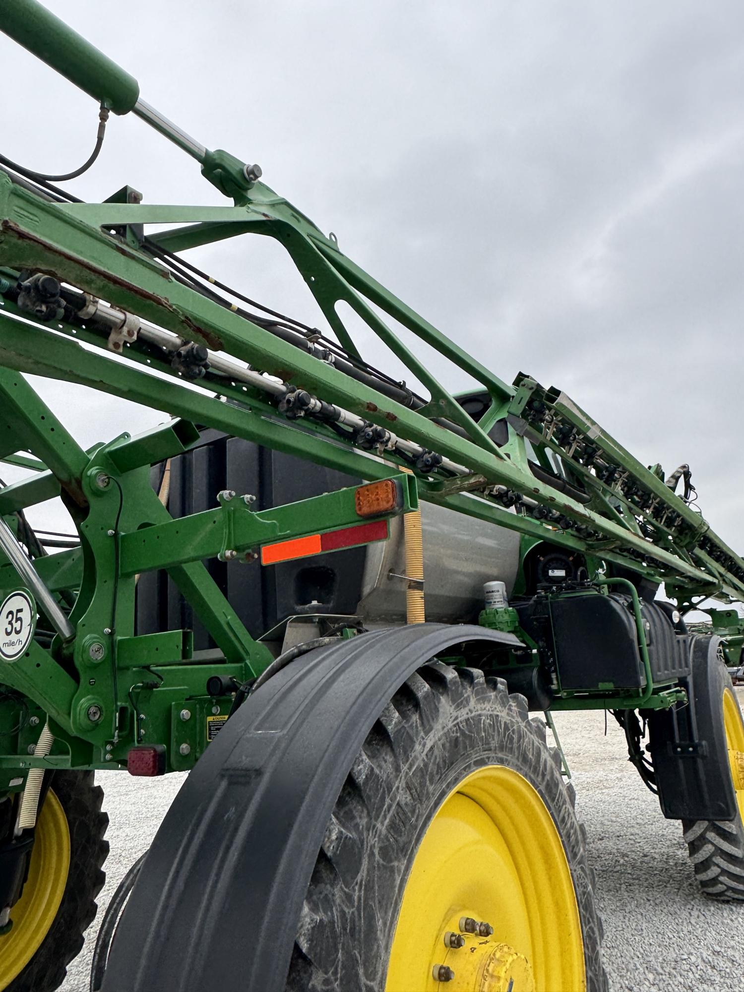 John Deere R4038 Sprayer, 2019