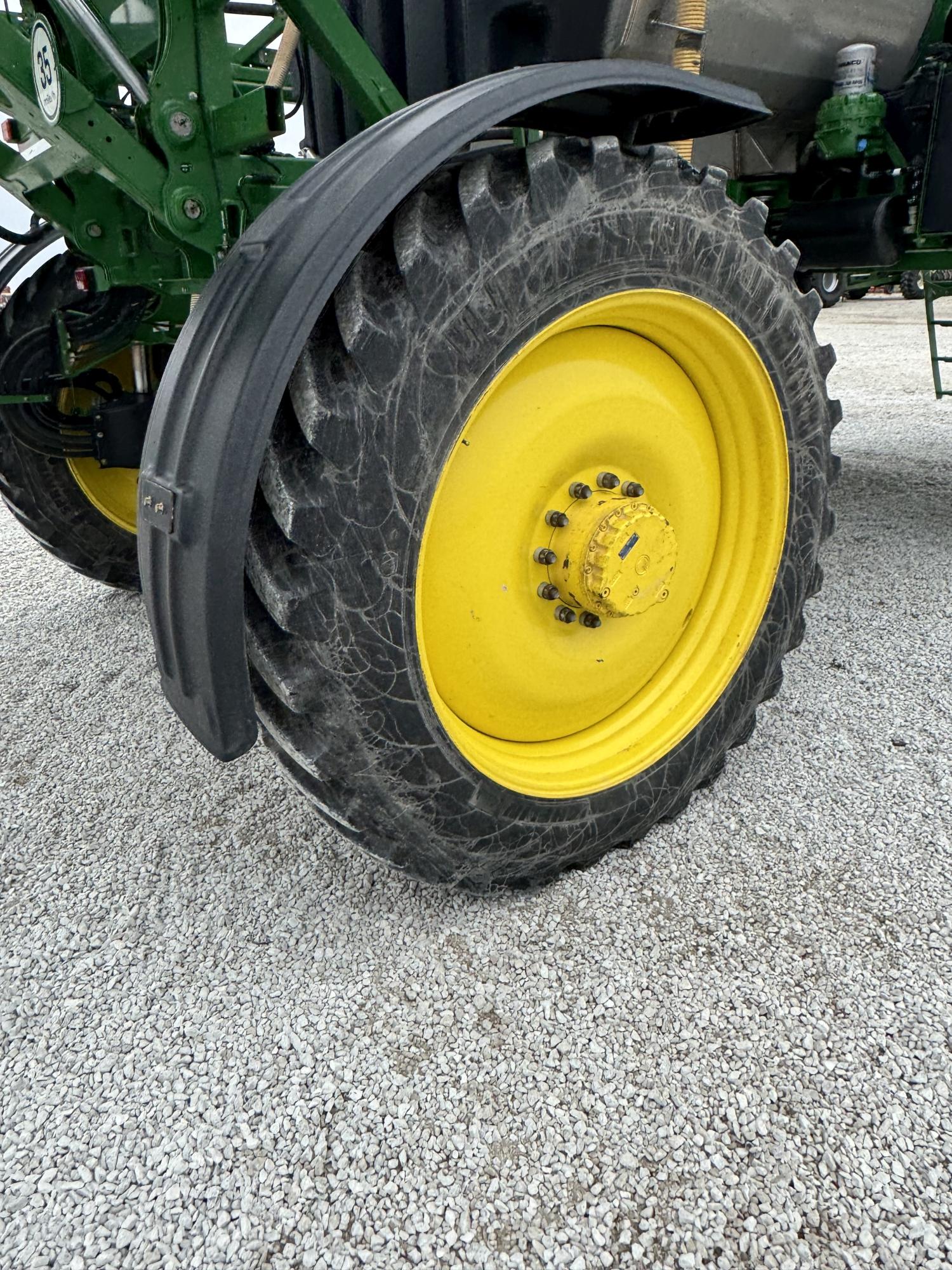 John Deere R4038 Sprayer, 2019