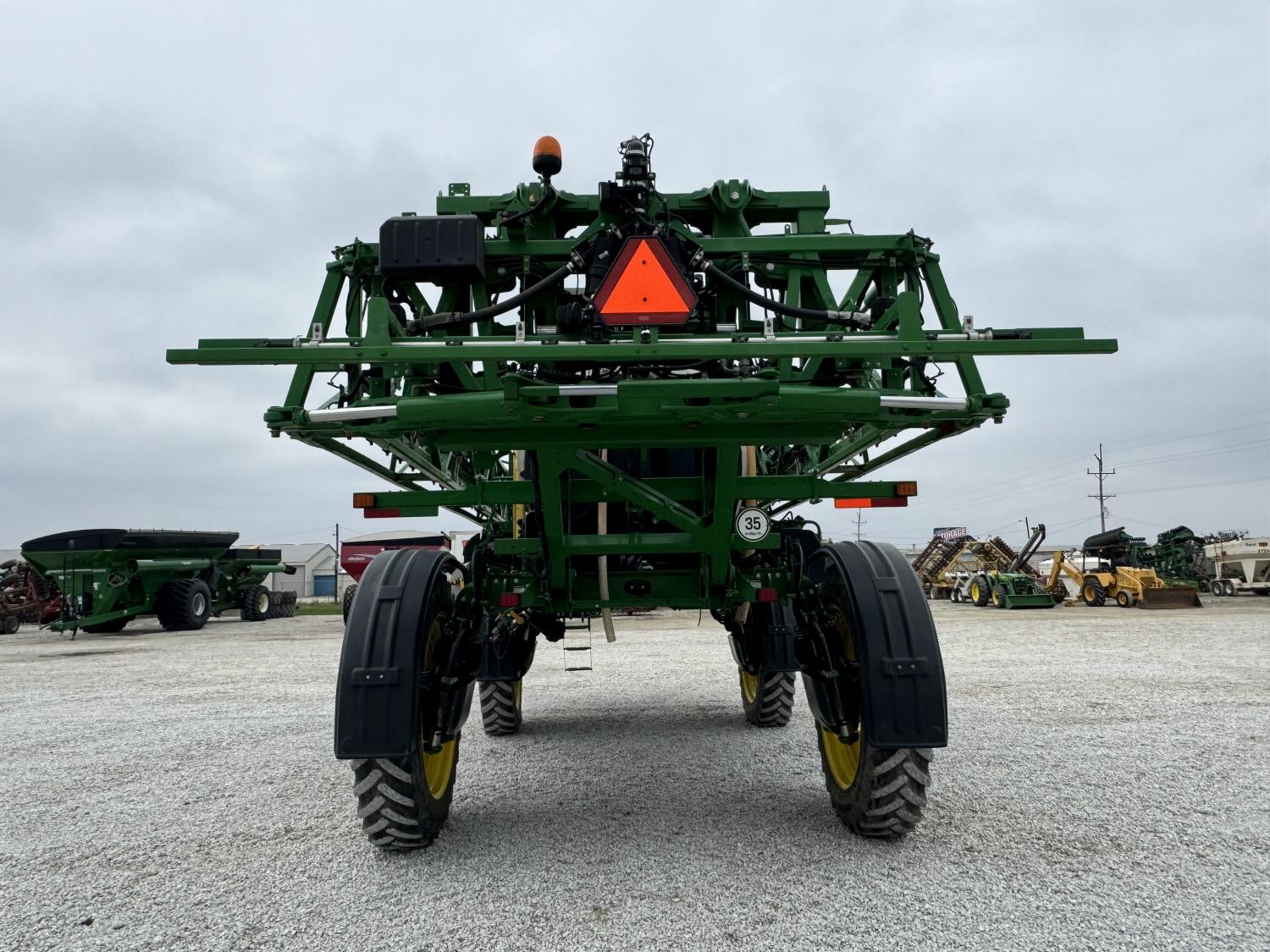 John Deere R4038 Sprayer, 2019