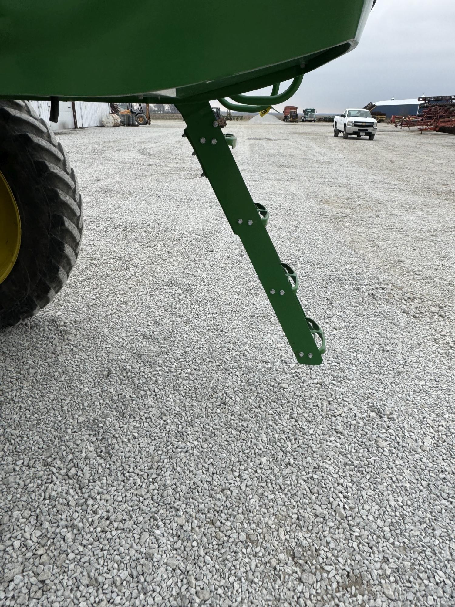 John Deere R4038 Sprayer, 2019