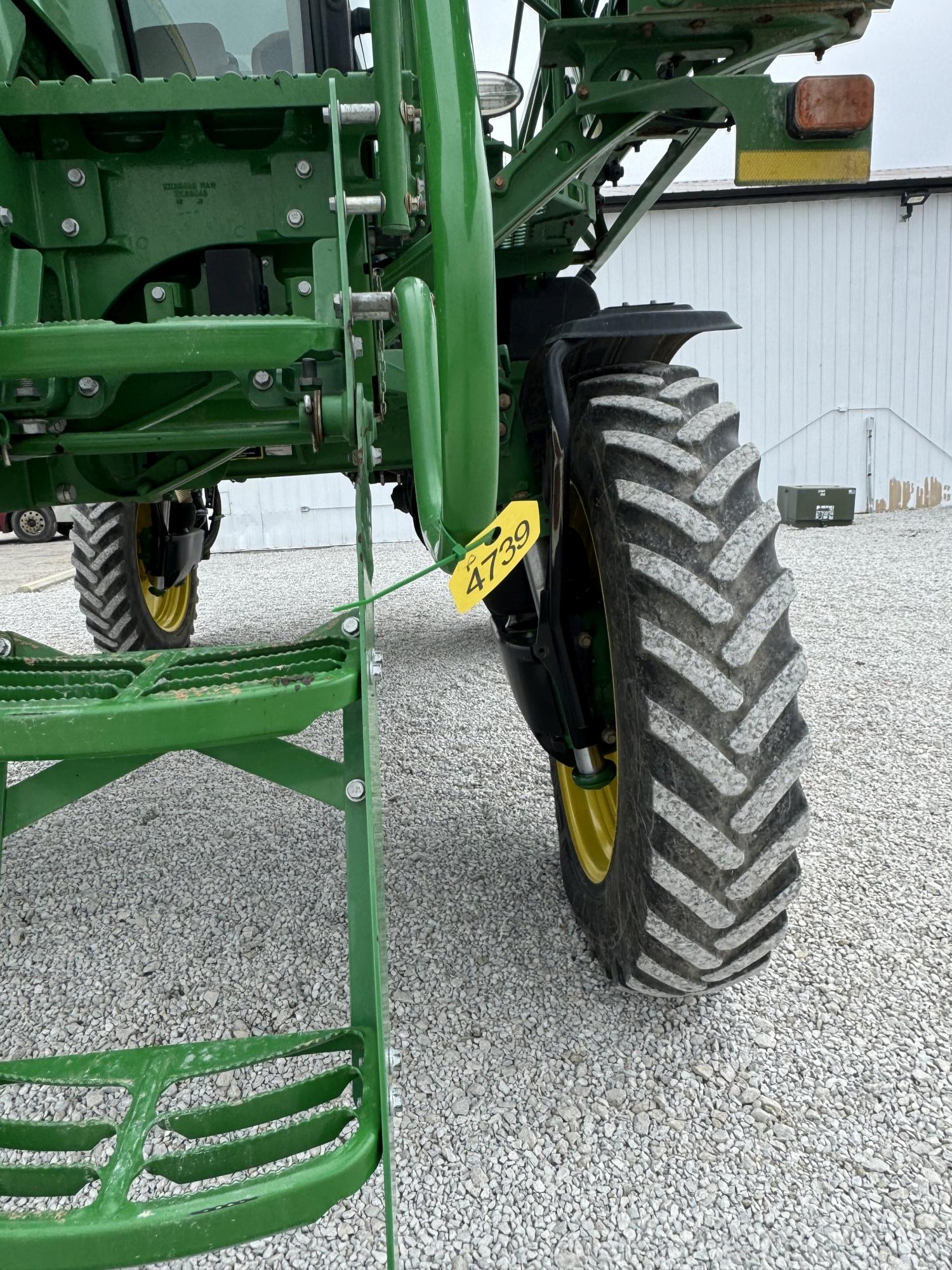 John Deere R4038 Sprayer, 2019