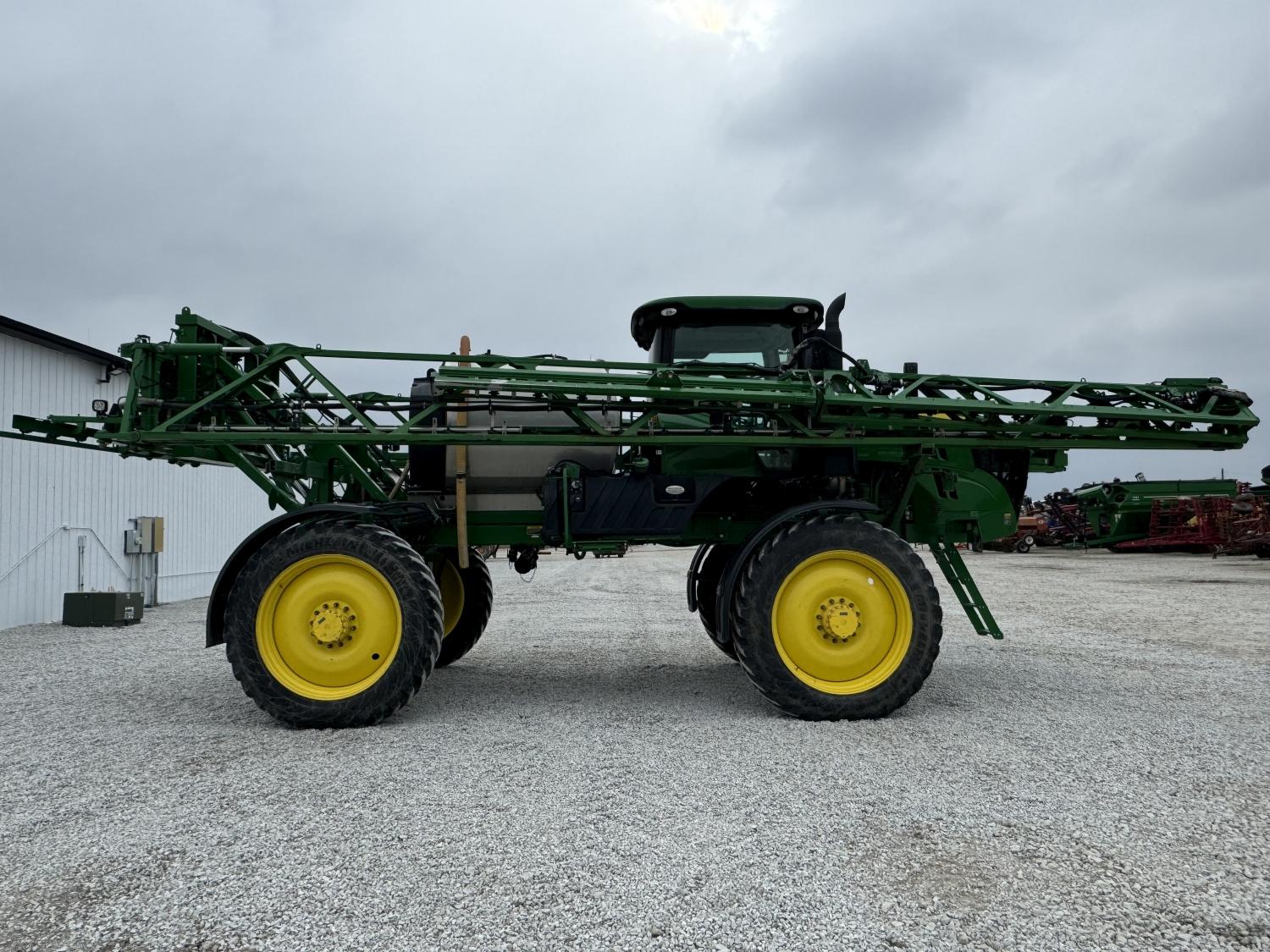 John Deere R4038 Sprayer, 2019