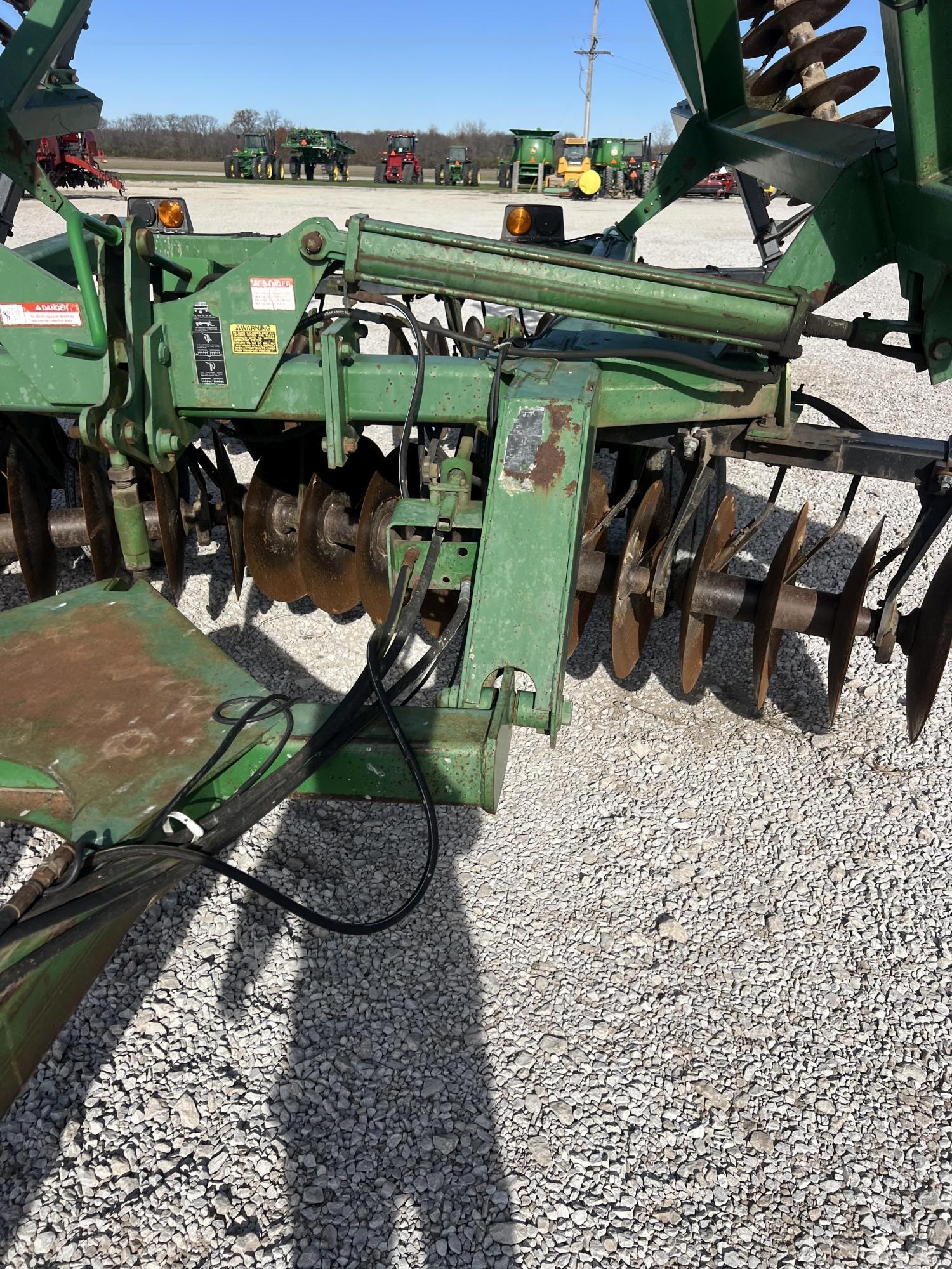 John Deere 630 Disk
