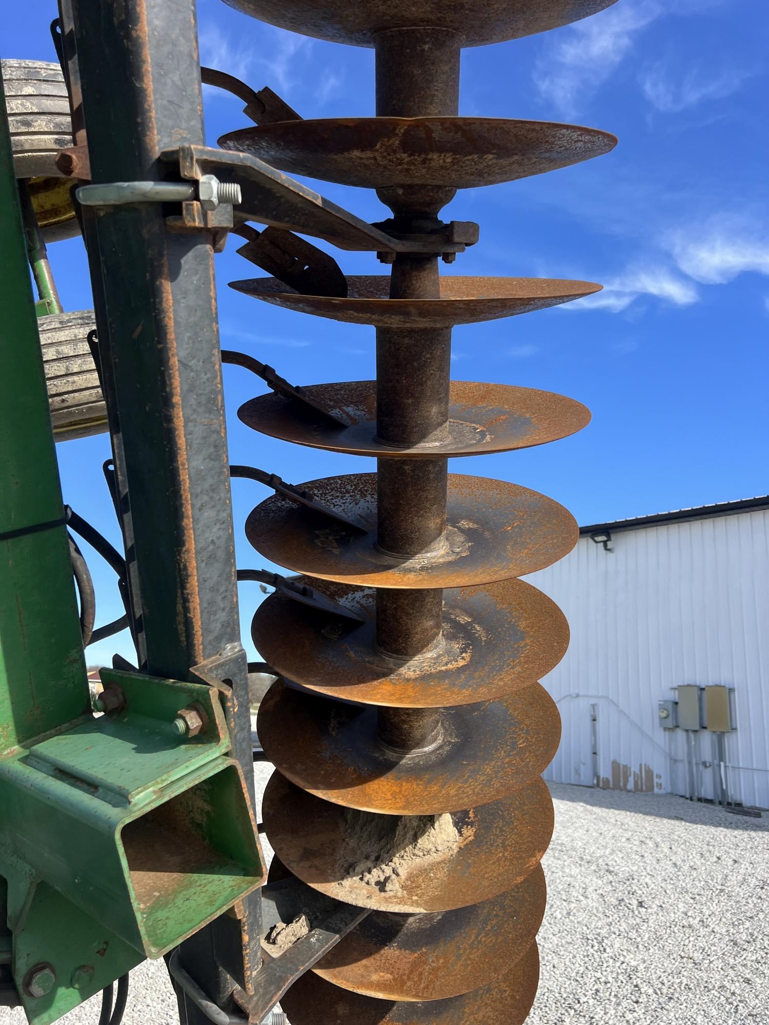 John Deere 630 Disk