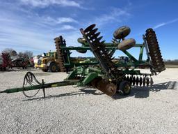 John Deere 630 Disk