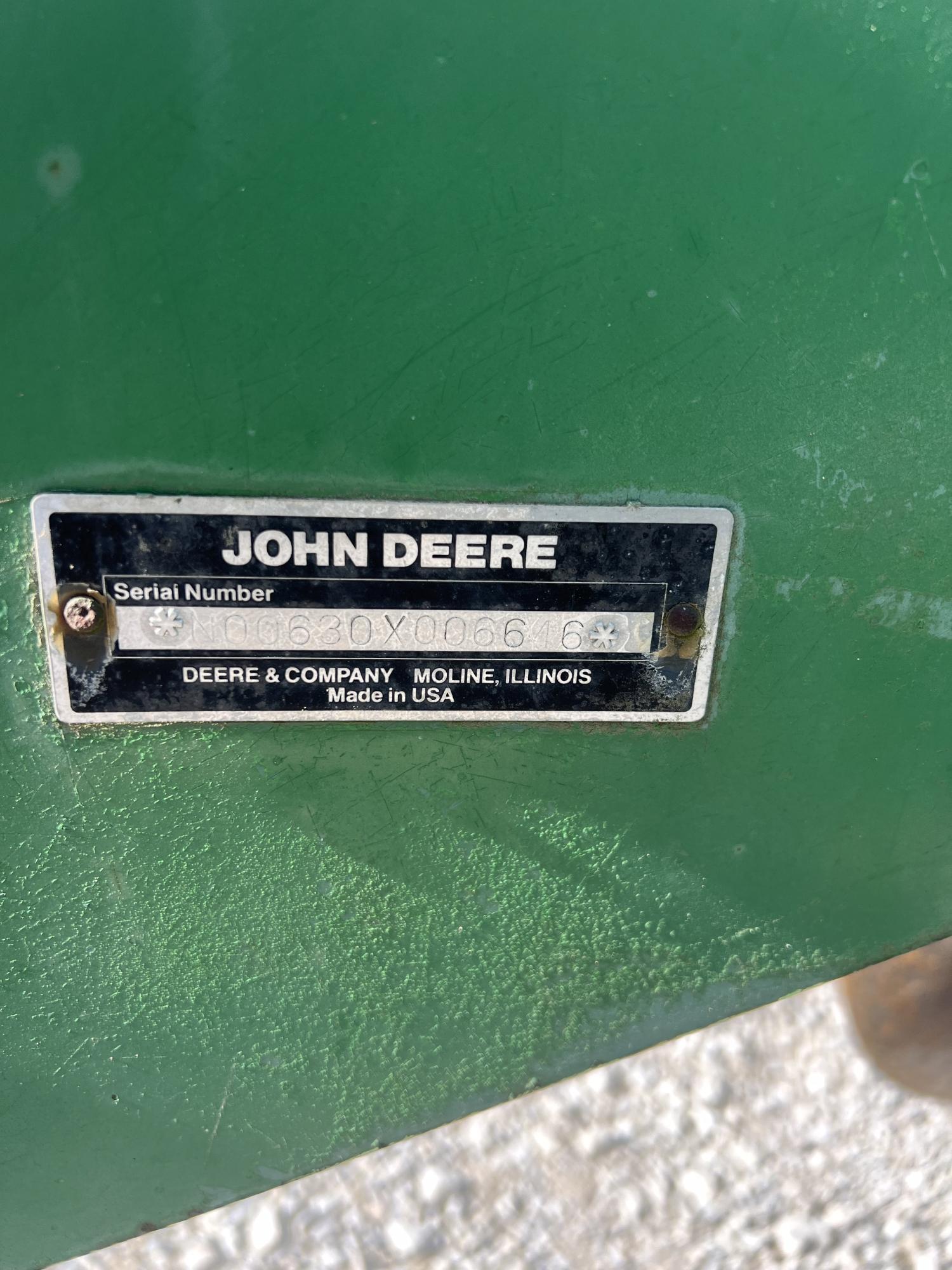 John Deere 630 Disk