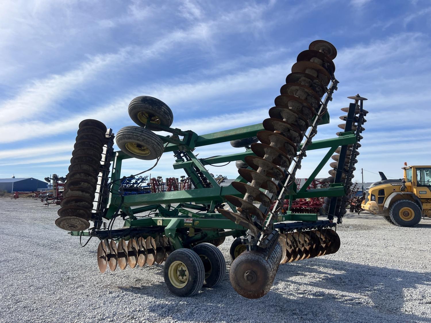 John Deere 630 Disk